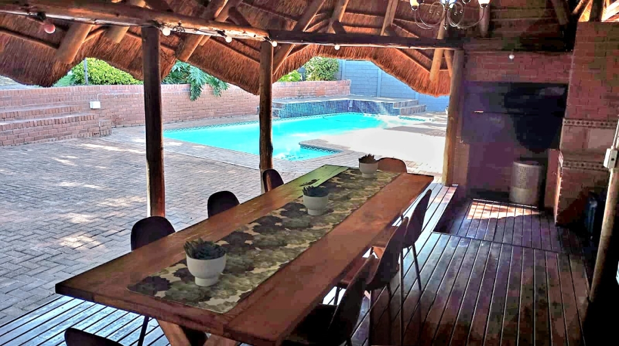 7 Bedroom Property for Sale in Safari Gardens North West